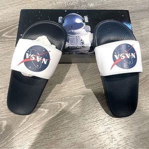 Boys NASA slides size 3